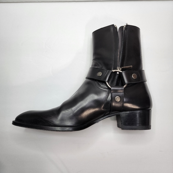 Saint Laurent Men's Wyatt Leather Harness Boots **Great Pre-owned Condition** - Picture 11 of 16